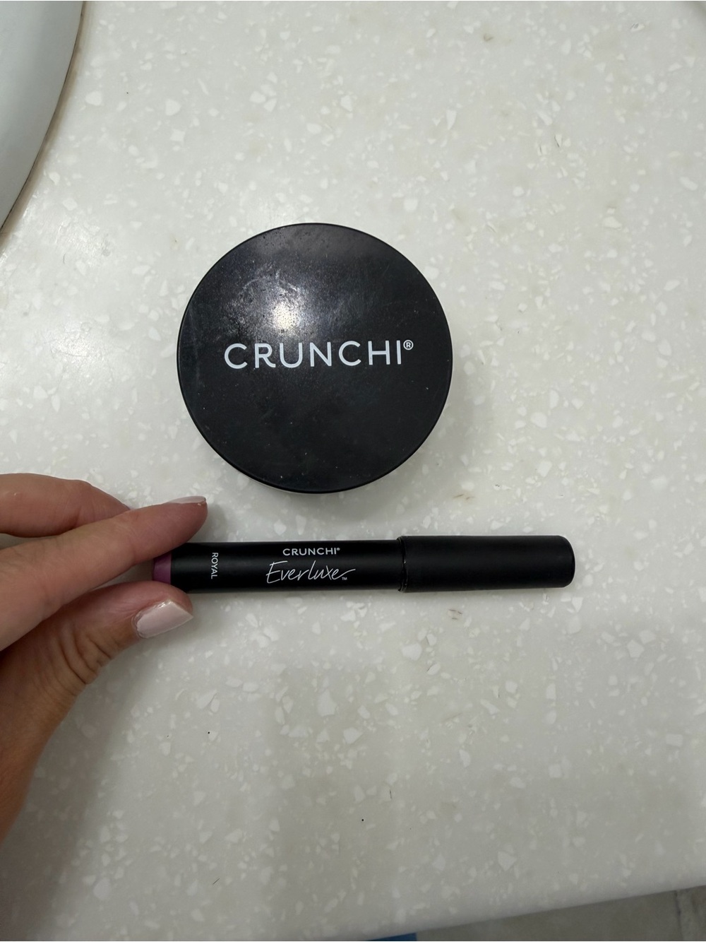 Crunchi Translucent Powder & Everluxe Lip Crayon in Mauve Pink